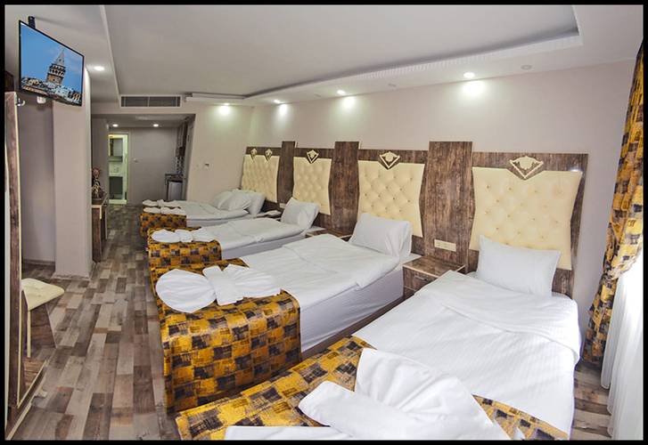 The Queen Hotel