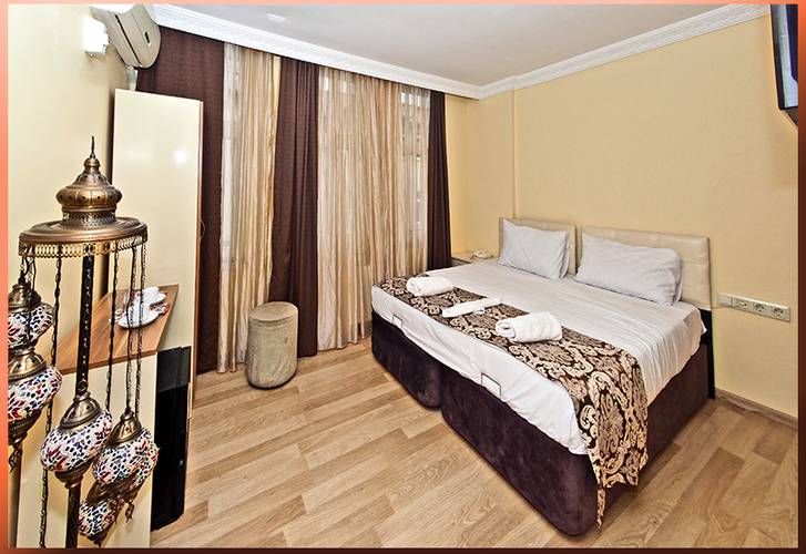The Queen Hotel
