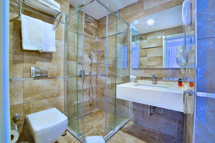 Beethoven Hotel & Suite