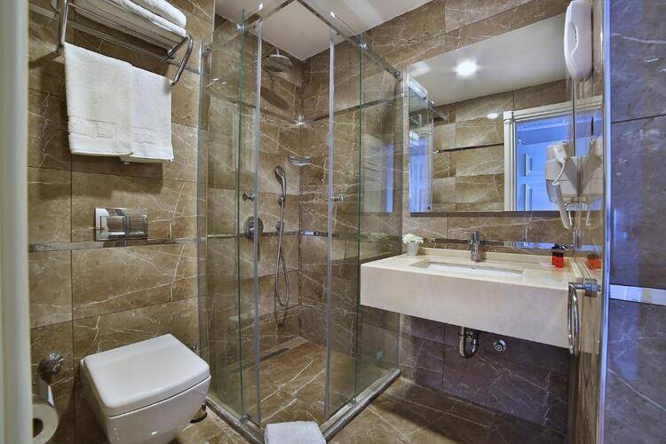 Beethoven Hotel & Suite