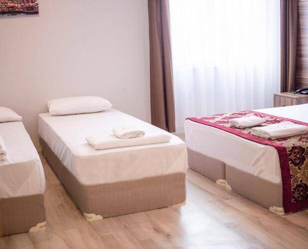 The Reina Hotel