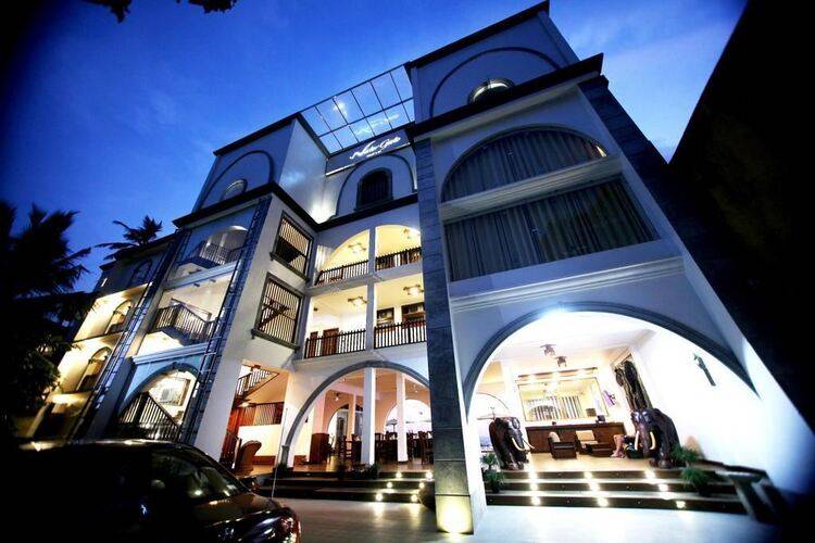 Water Gate Resort & Spa