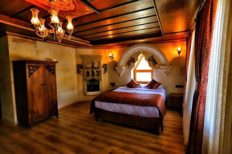 Empire Cave Hotel