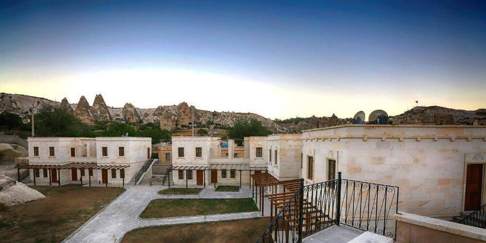 Empire Cave Hotel