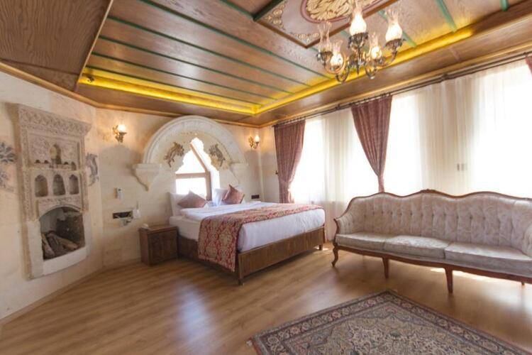 Empire Cave Hotel