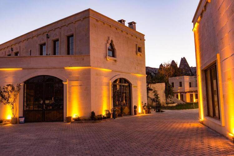 Empire Cave Hotel