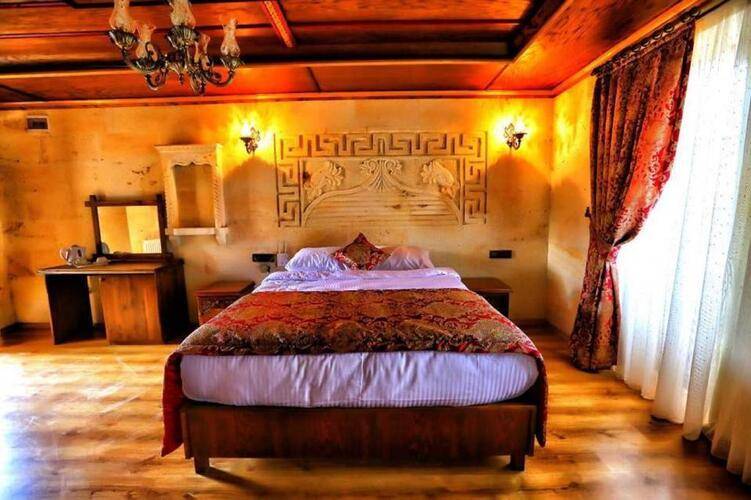 Empire Cave Hotel
