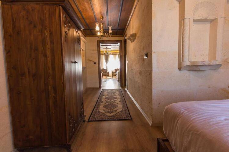 Empire Cave Hotel
