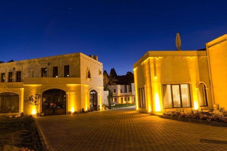 Empire Cave Hotel
