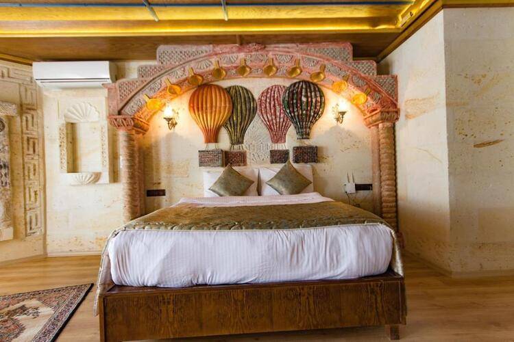 Empire Cave Hotel