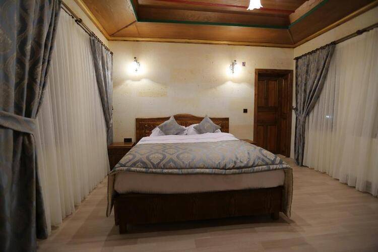 Empire Cave Hotel