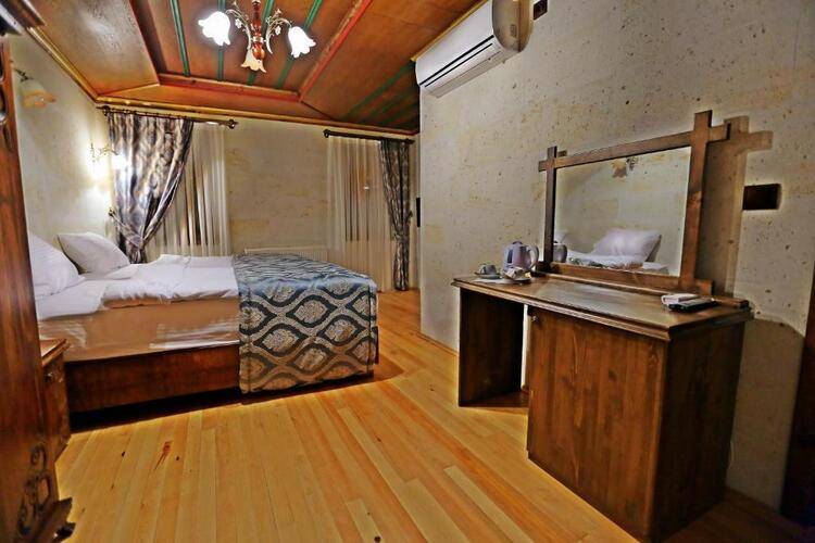 Empire Cave Hotel