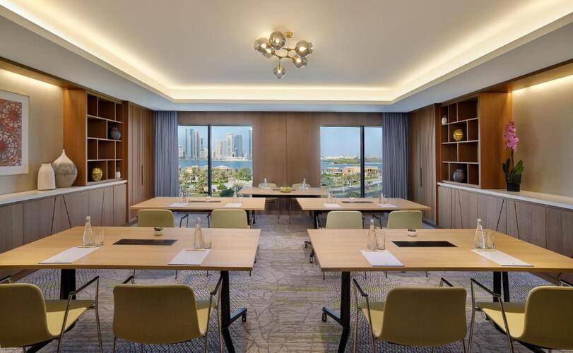 DoubleTree by Hilton Sharjah Waterfront Hotel And Residences