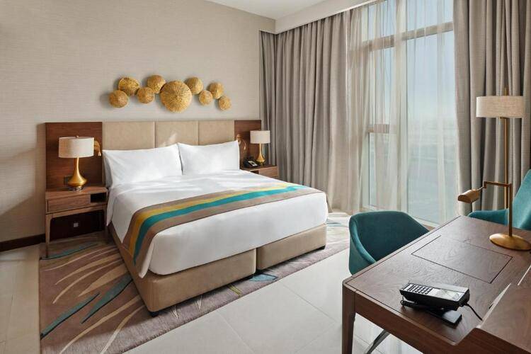 Holiday Inn Dubai Al Maktoum Airport