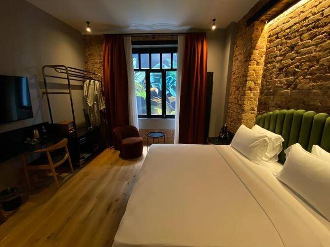 Ruz Hotel