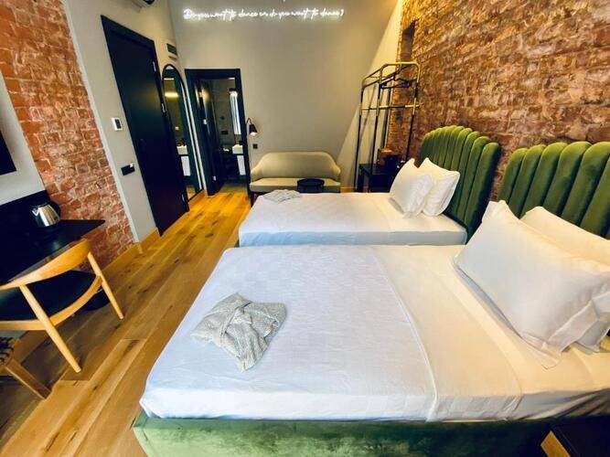 Ruz Hotel