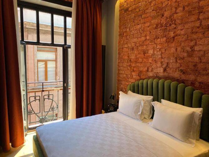Ruz Hotel