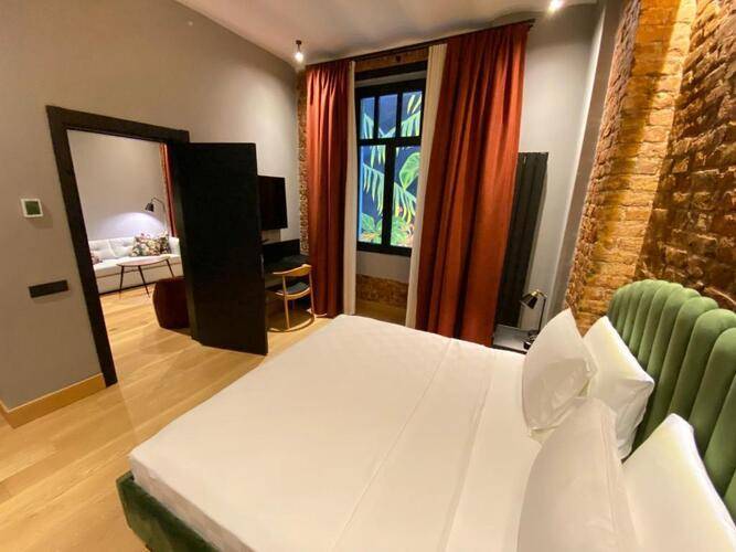 Ruz Hotel