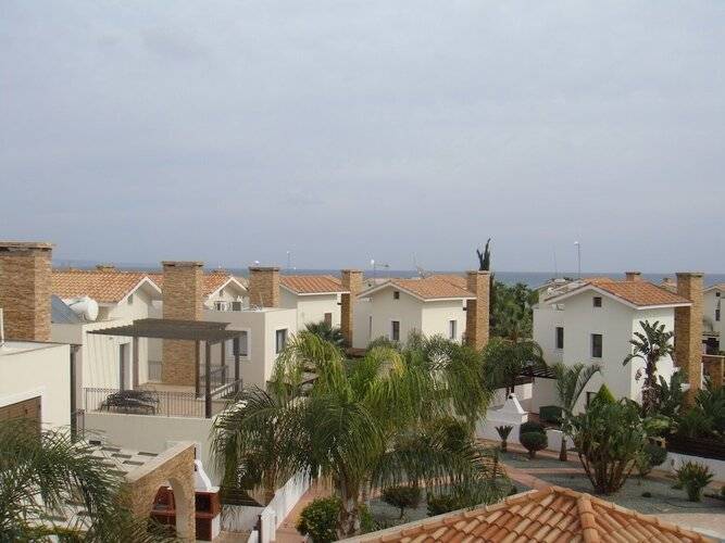 Jolie Villa