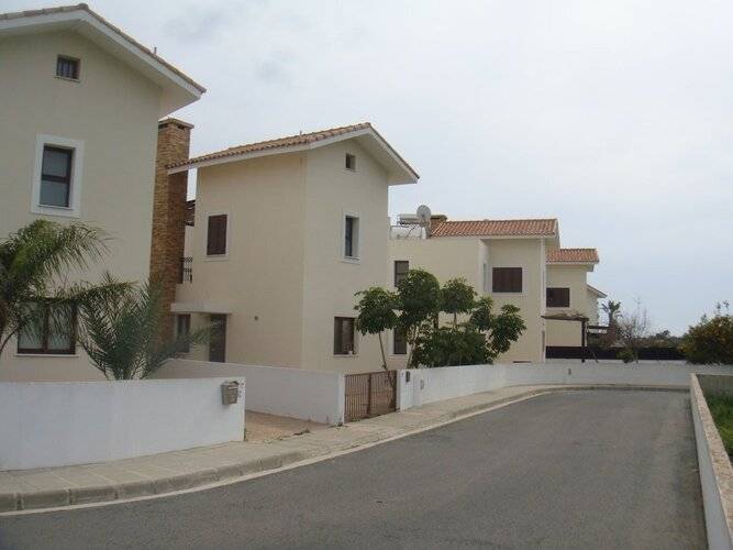 Jolie Villa