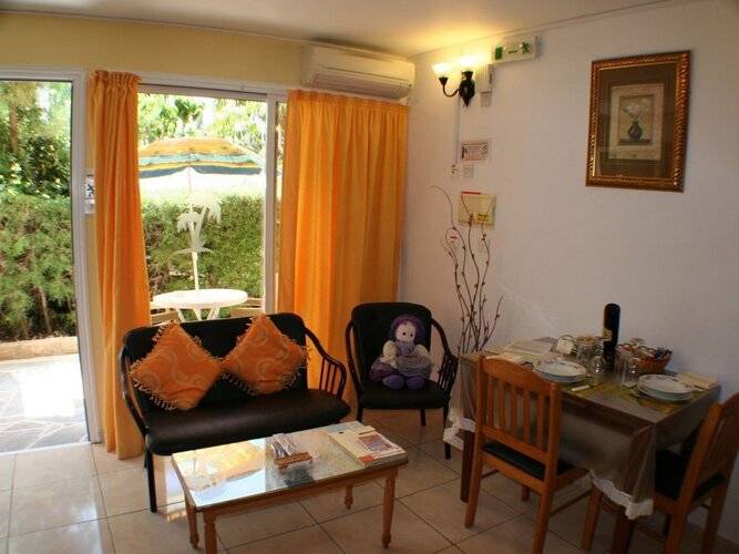 Apollonia Holiday Apartments