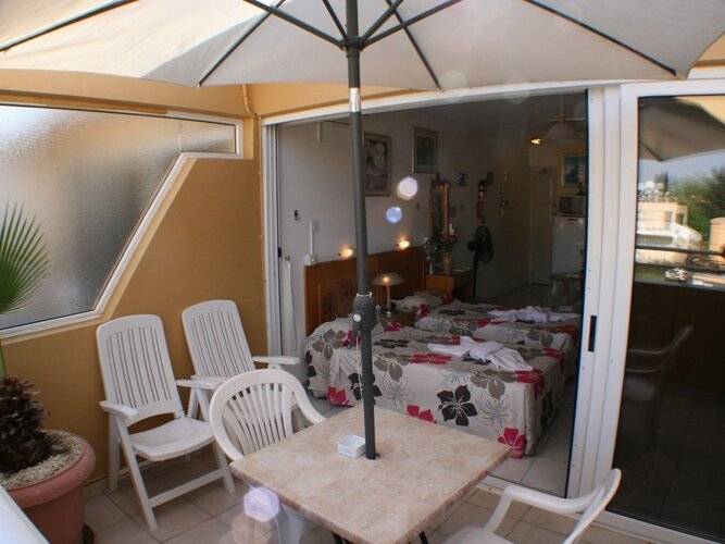 Apollonia Holiday Apartments