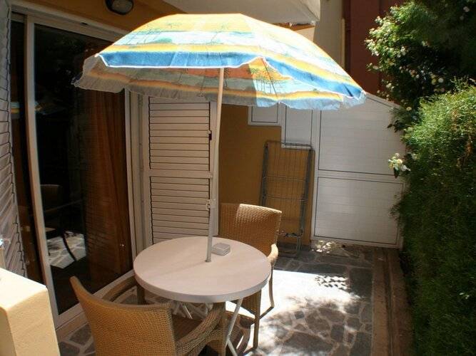 Apollonia Holiday Apartments
