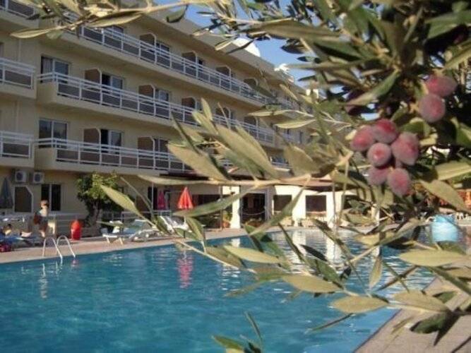 Sunquest Gardens Holiday Resort
