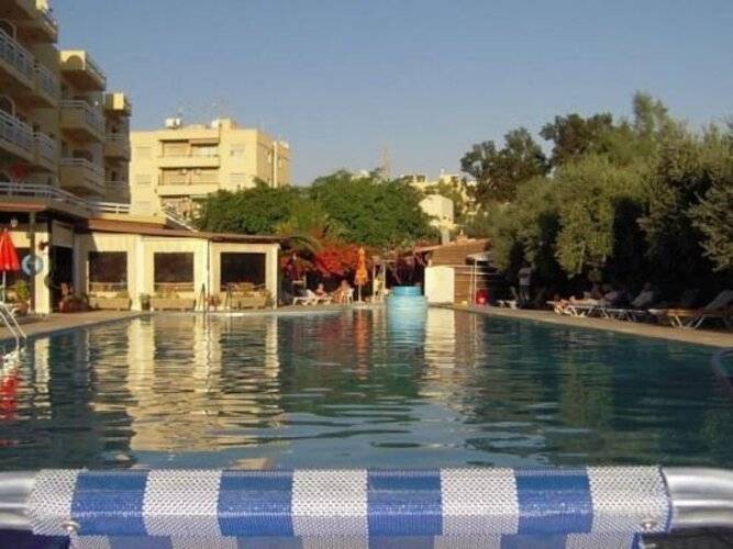 Sunquest Gardens Holiday Resort