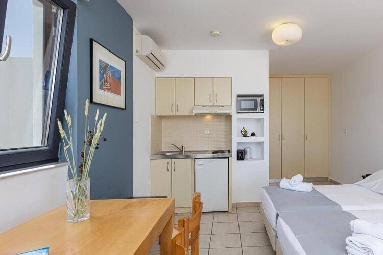 Golden Bay Boutique Hotel & Bungalows