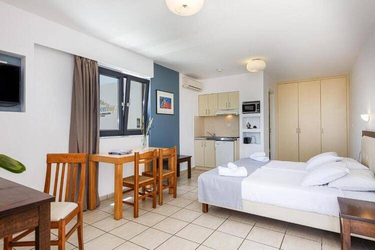 Golden Bay Boutique Hotel & Bungalows