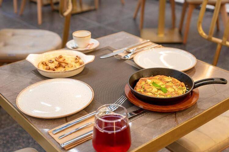 Hellenic Vibes Smart Hotel