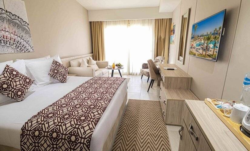 Holiday Inn Safaga Palace