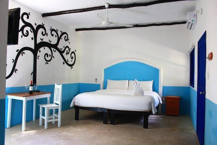 Luna Maya Tulum