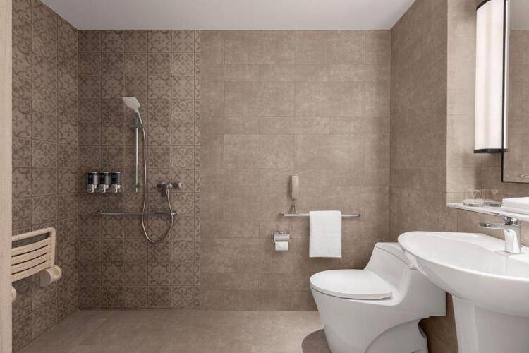 Four Points by Sheraton Phuket Patong Beach Resort