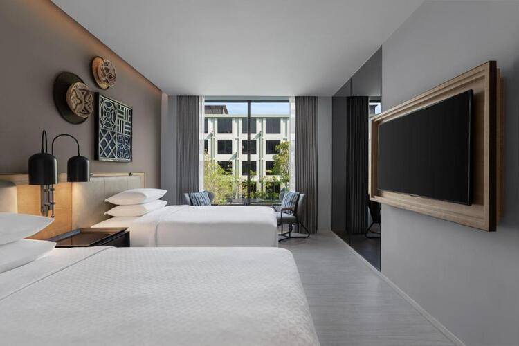 Four Points by Sheraton Phuket Patong Beach Resort