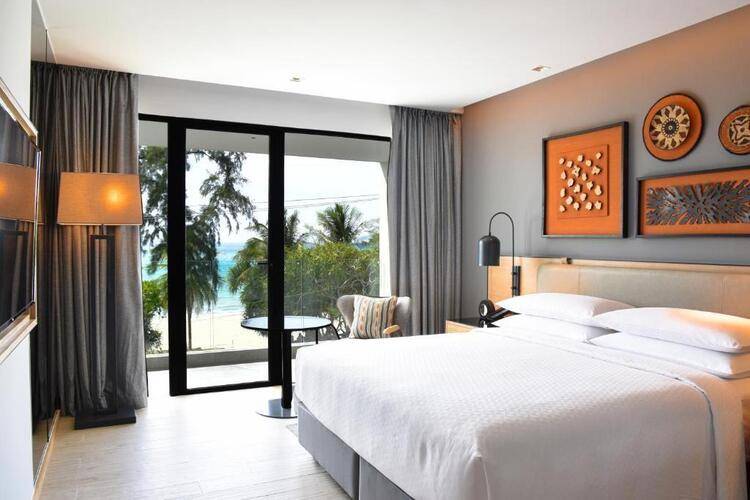 Four Points by Sheraton Phuket Patong Beach Resort
