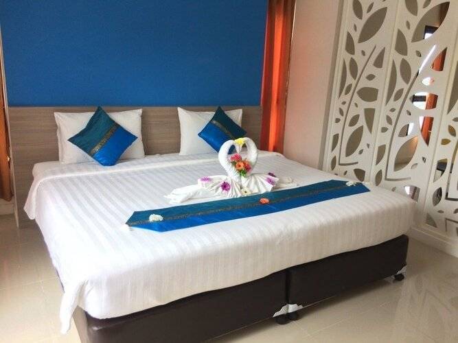 S4 Nai Yang Beach