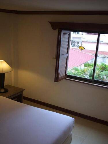 Le Tanjong House