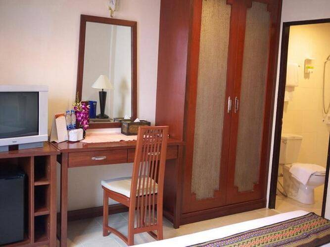 Le Tanjong House