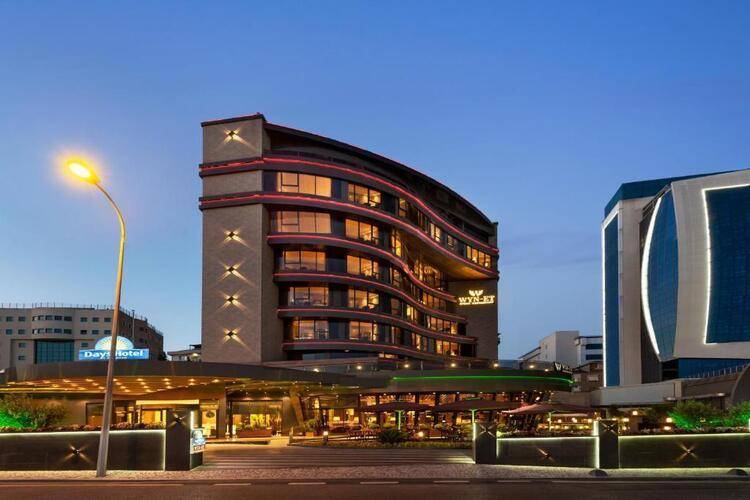 Days Hotel by Wyndham Istanbul Maltepe