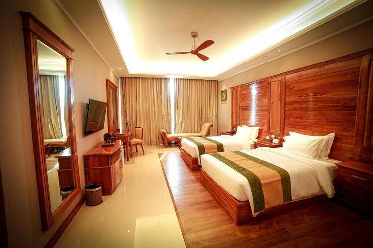 Araliya Beach Resort & Spa