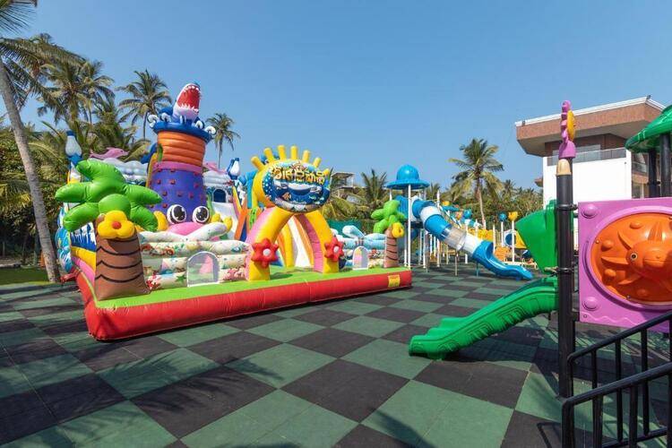 Araliya Beach Resort & Spa