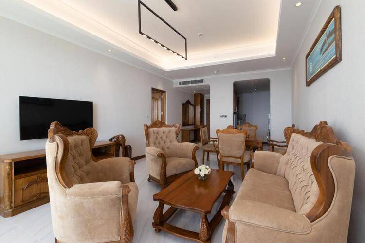 Araliya Beach Resort & Spa