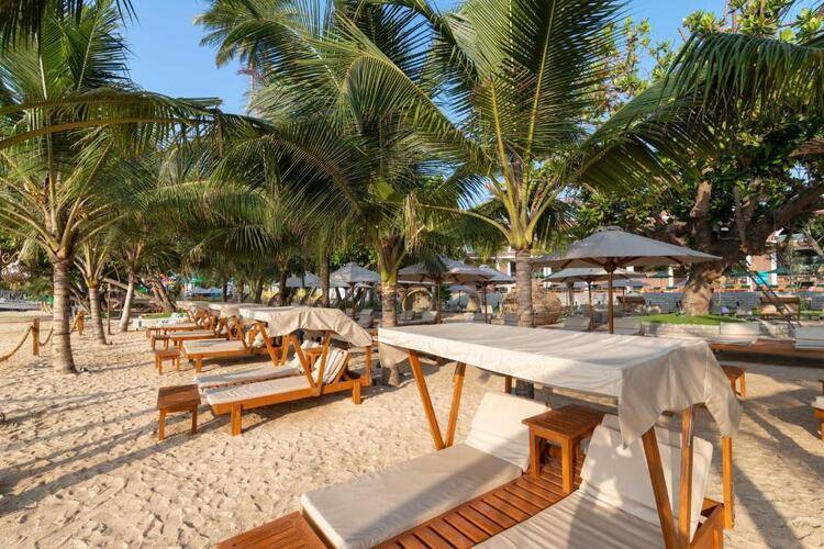 Araliya Beach Resort & Spa