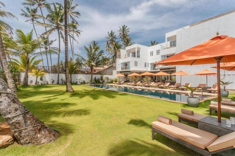 Kk Beach Hotel
