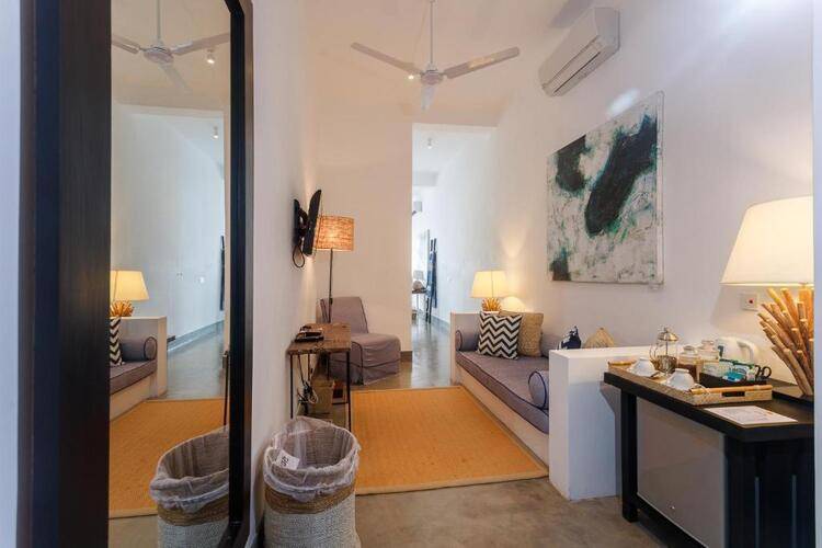 Kk Beach Hotel