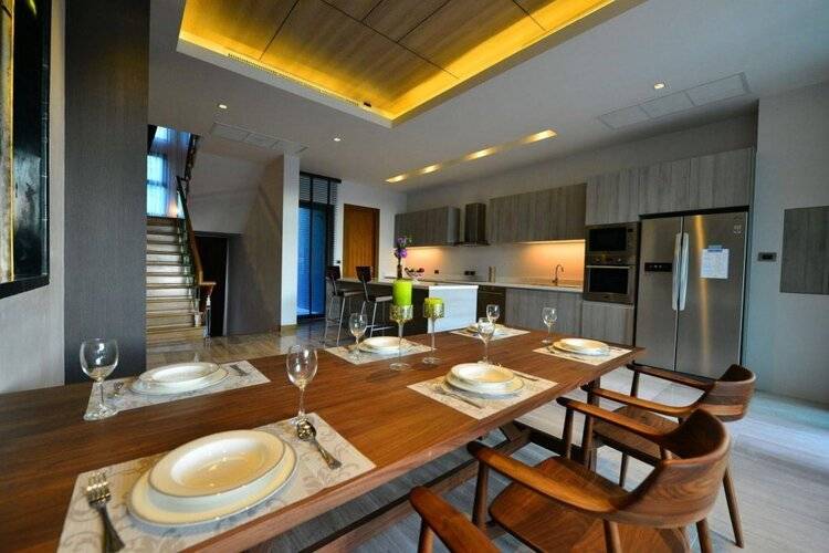 Bukit Pool Villas