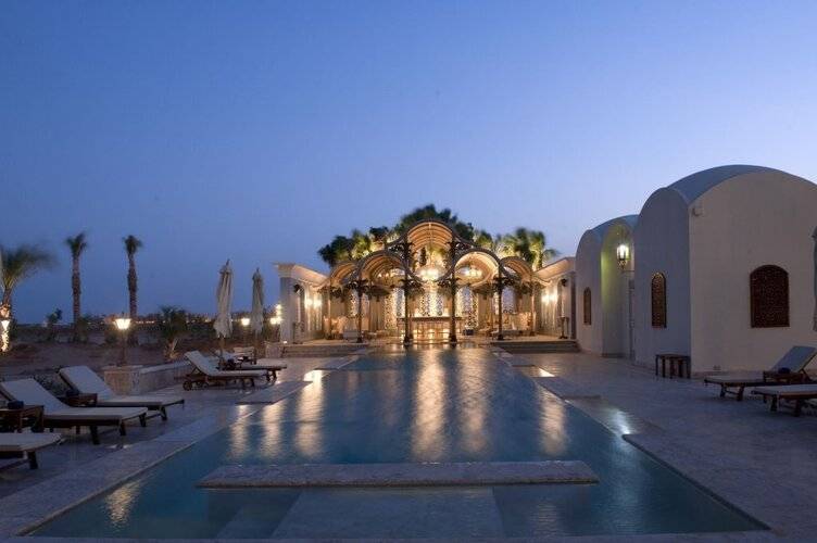La Maison Bleue (Adults Only 18+)