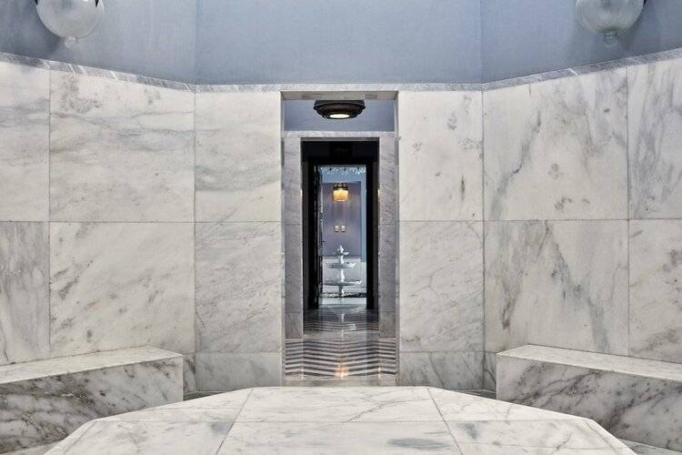La Maison Bleue (Adults Only 18+)